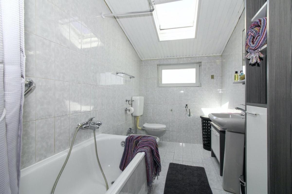 Casa Parenzana in Poreč - Haus für 7-9 Personen Exterior foto